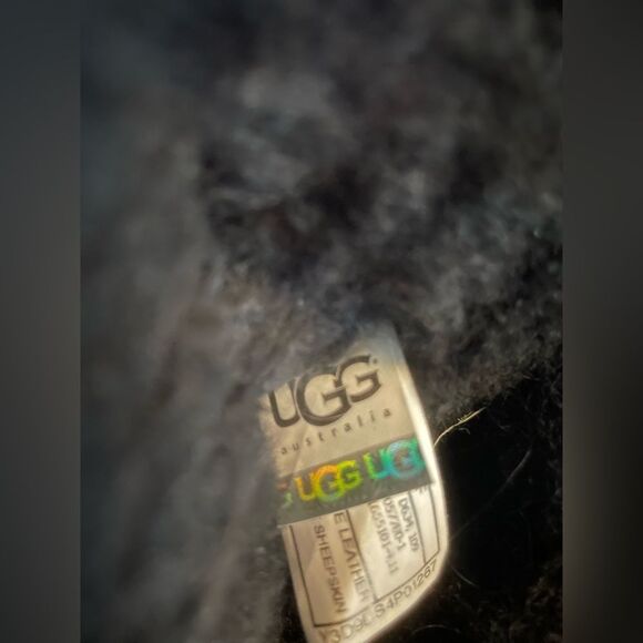 UGG Short Boots Authentic Mongolian Sheepskin Black 7 - Picture 8 of 8